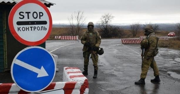У ЗСУ нагадали українцям порядок перетину блокпостів на дорогах