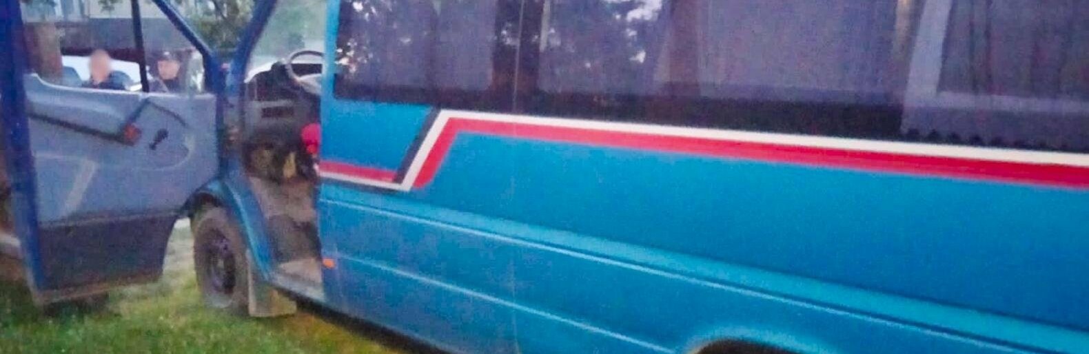 На Буковині правоохоронці впродовж години затримали викрадача автомобіля