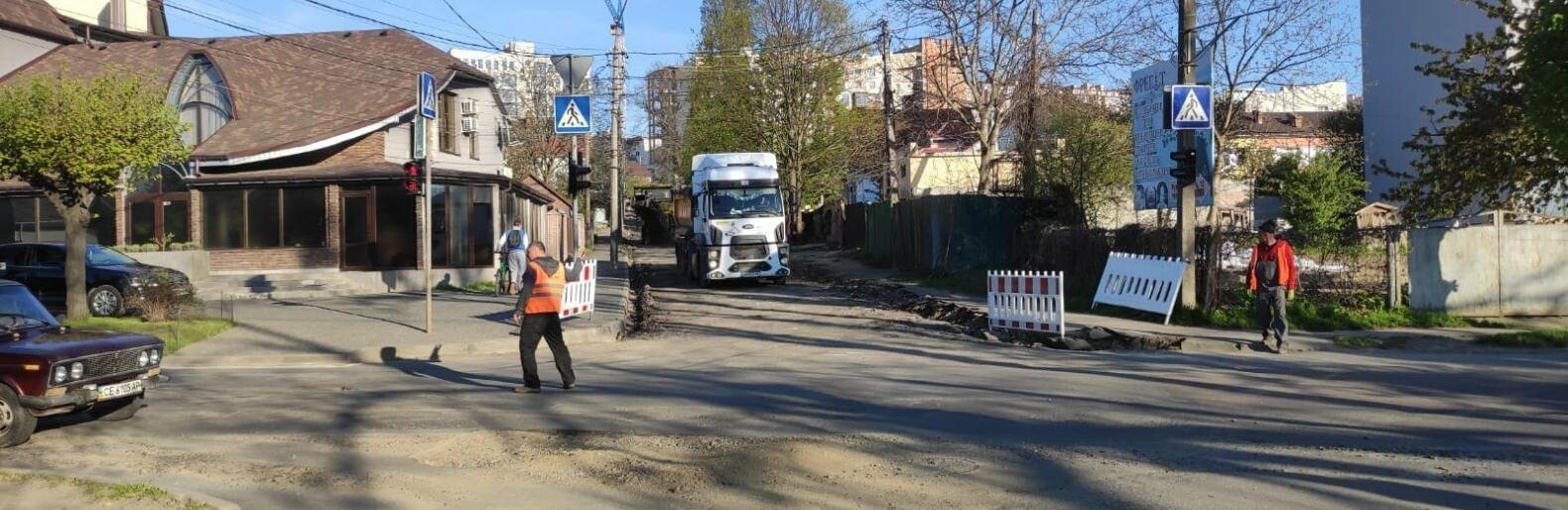 Дорога, тротуар, сквер - де у Чернівцях стартують ремонтні роботи