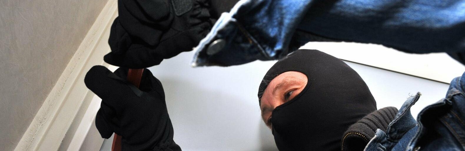 Буковинець обікрав літнього чоловіка