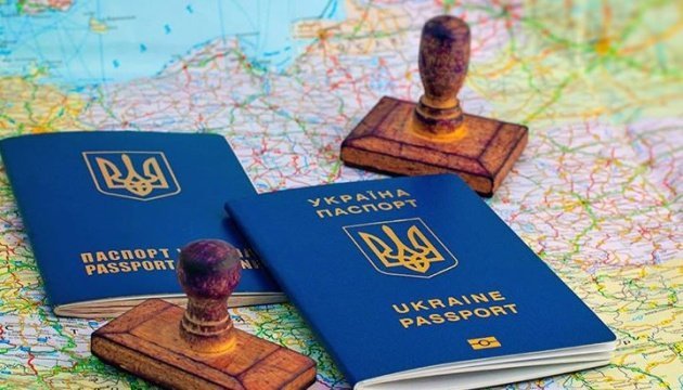 В Україні пропонують пом'якшити заборону на виїзд для чоловіків: хто зможе виїхати з країни