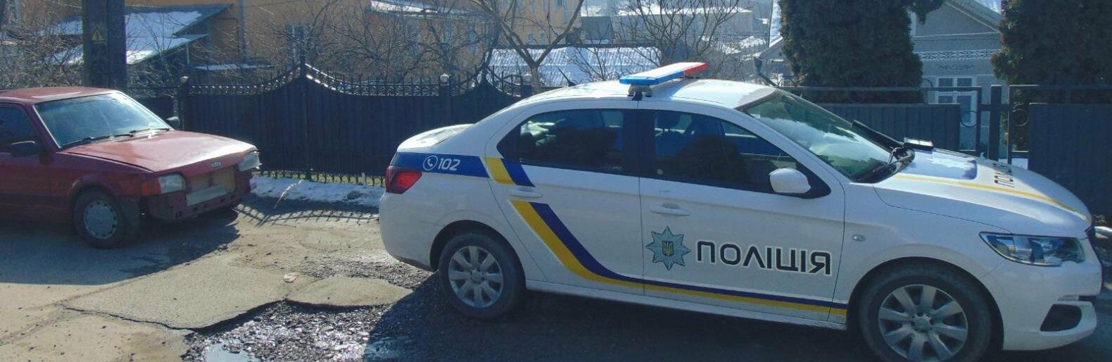У Чернівецькому районі буковинець намагався підкупити поліцейських