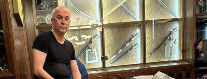 Колорадські стрічки та символіка РФ: що знайшли під час обшуку у Шуфрича