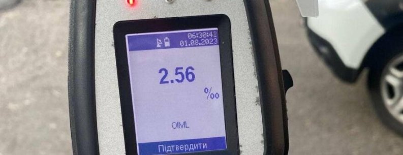 Чернівецькі патрульні затримали нетверезого водія: рівень алкоголю в крові  перевищував норму у 12 разів
