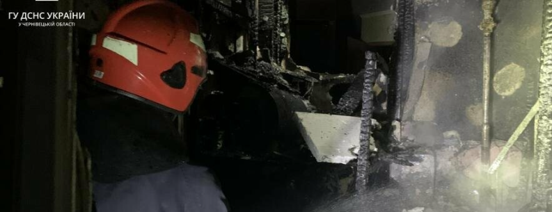 На Буковині блискавка влучила у будинок: за вихідні трапилось п’ять загорянь