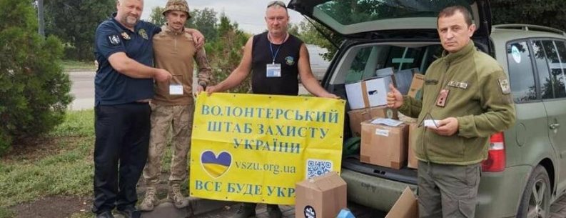 Буковинці вкотре відправились на Донбас із допомогою: передали теплі речі та “бойову пташку”