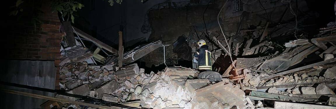 Майже третина електростанцій зруйнована російськими обстрілами - як економити