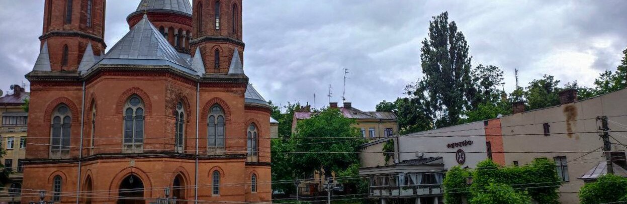 Каховська ГЕС, Памфір і акула - ТОП новин Чернівців за тиждень