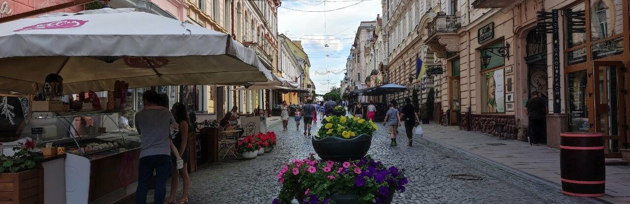 Різноманіття Чернівців: які тут живуть етнічні групи і скільки переселенців
