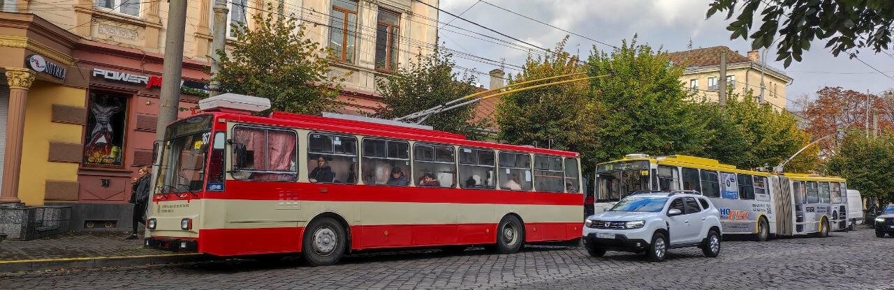 Проблеми з оплатою у тролейбусі: куди звертатись чернівчанам 