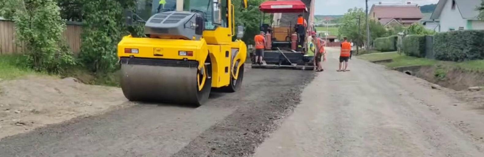 У Чернівецькій області оновлюють дороги: де провели роботи 