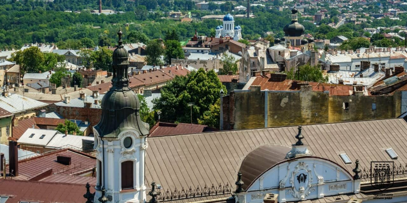 Чернівецька міськрада звернеться до президента та ВР щодо заборони УПЦ МП