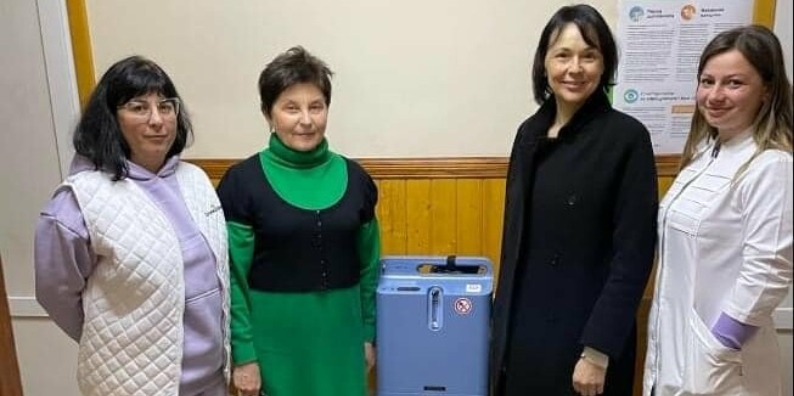 Буковинський медзаклад отримав кисневий концентратор