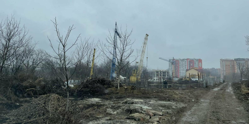 У Чернівцях на аукціонах продали три земельних ділянки під житло та багатоповерхівку