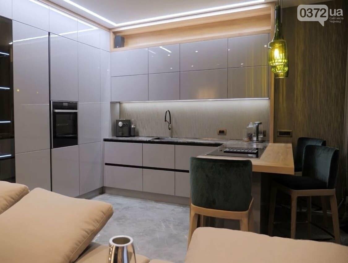 П-подібна кухня з барною стійкою: стильний та практичний га..., фото-1 П-подібна кухня з барною стійкою: стильний та практичний гарнітур, фото-1