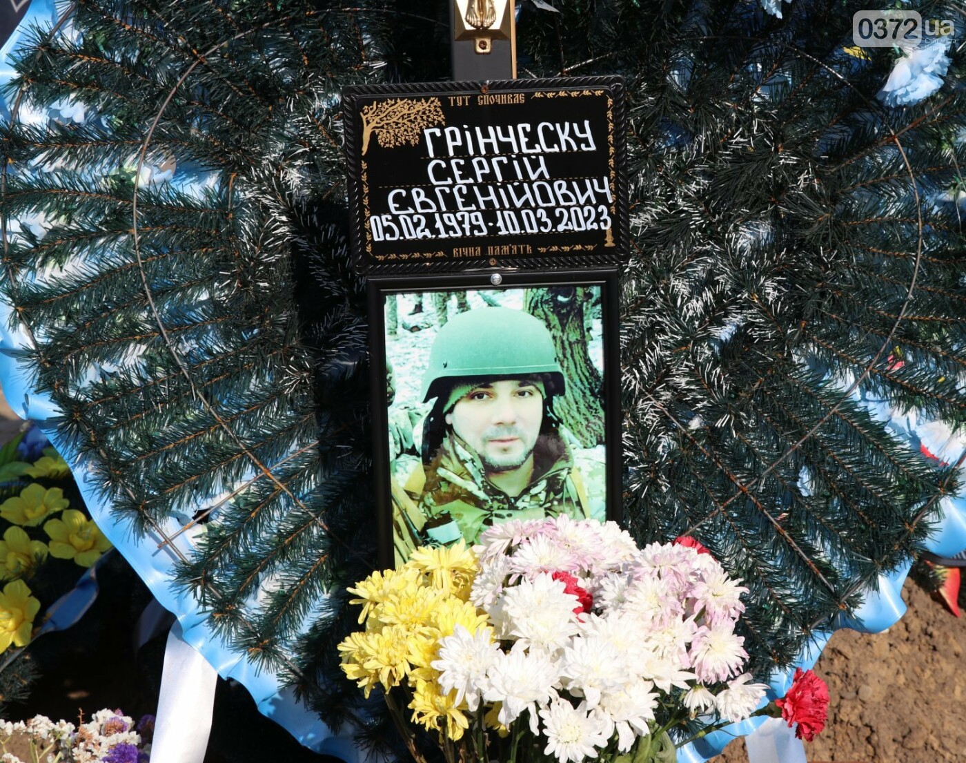 Місце загиблих Героїв - як у Чернівцях виглядає Алея почесних поховань - ФОТО