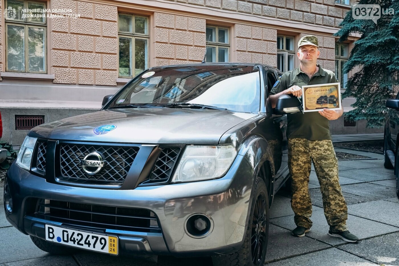 Чернівецька обласна державна адміністрація, Передача автівок військовим у Чернівцях Передача автівок військовим у Чернівцях