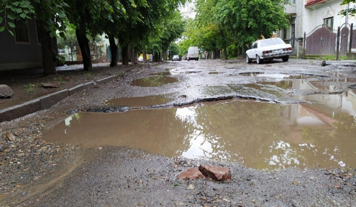 вул. Кармелюка, Чернівці