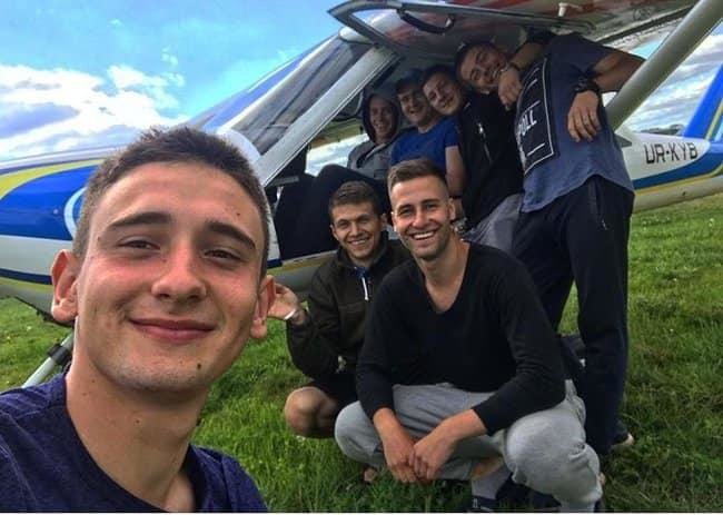 У мережі з'явились фото деяких курсантів, що були на борту..., фото-2 У мережі з'явились фото деяких курсантів, що були на борту під час авіакатастрофи Ан-26 , фото-2, Фото facebook.com/anton.gerashchenko.7