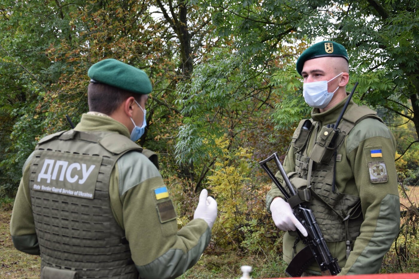 фото пресслужби Чернівецького прикордонного загону, прикордонники виявляли радіоактивні матеріали прикордонники виявляли радіоактивні матеріали