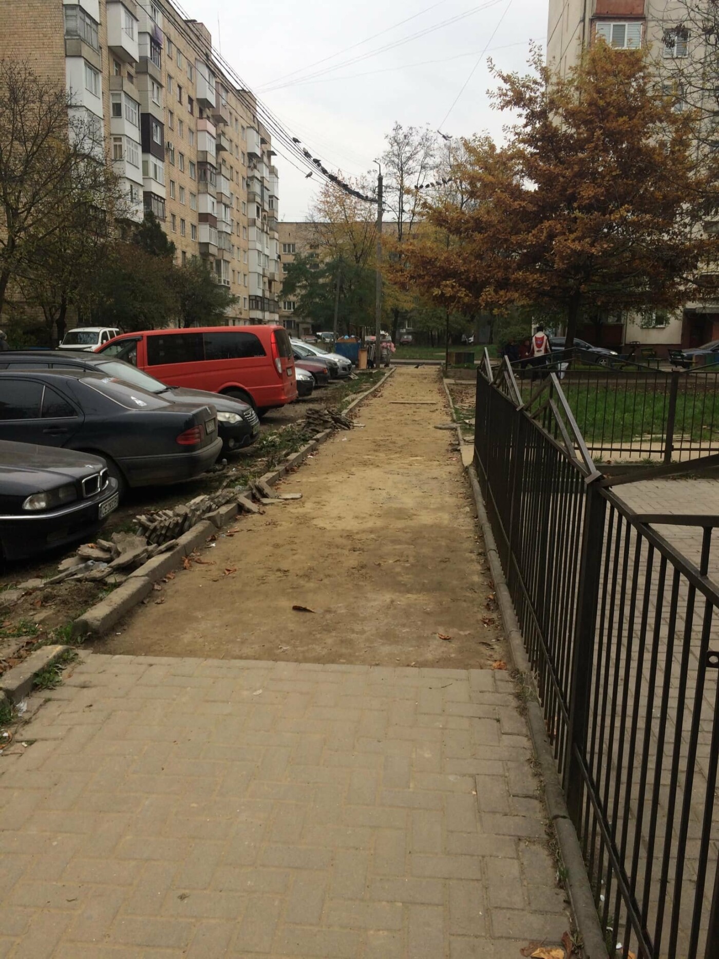 фото з Фейсбук / Артем Жук, Чернівці, вул. Ентузіастів 5 Чернівці, вул. Ентузіастів 5