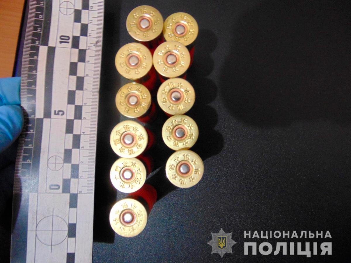 Поліцейські затримали чоловіка, який пострілом смертельно травмував буковинця