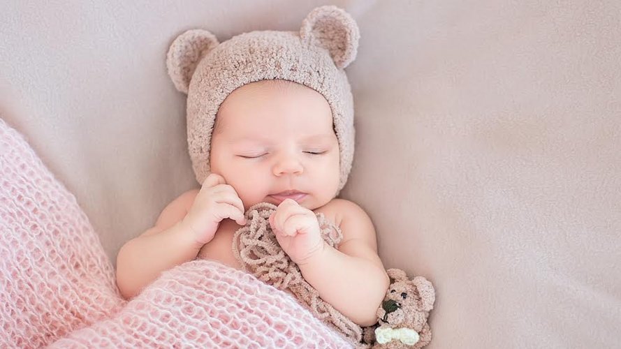 новонароджений новонароджений, фото з відкритих джерел