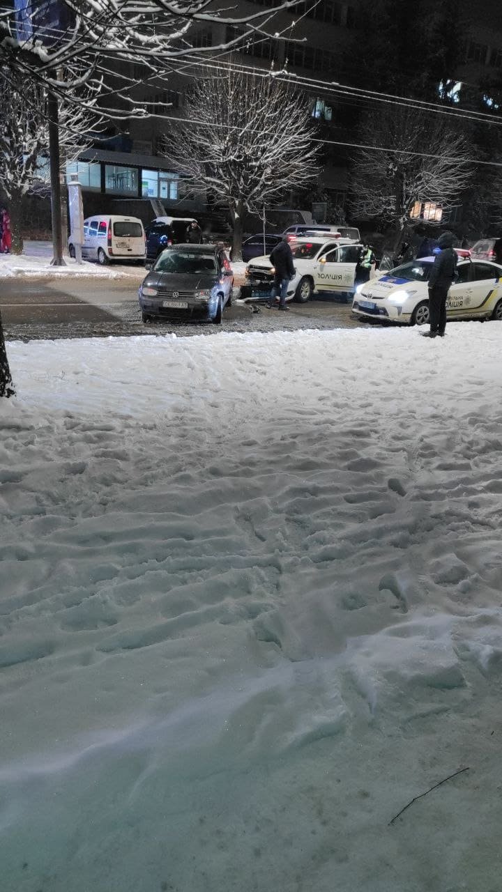 ДТП у Чернівцях, фото з відкритих джерел