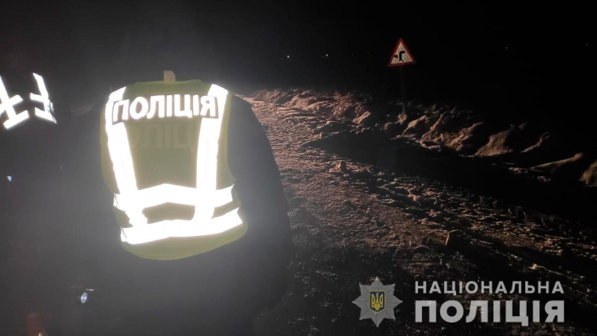 Збив на смерть жінку і спалив власне авто: чернівчанину загрожує до 8 років ув'язнення, фото-1, фото з сайту поліції області