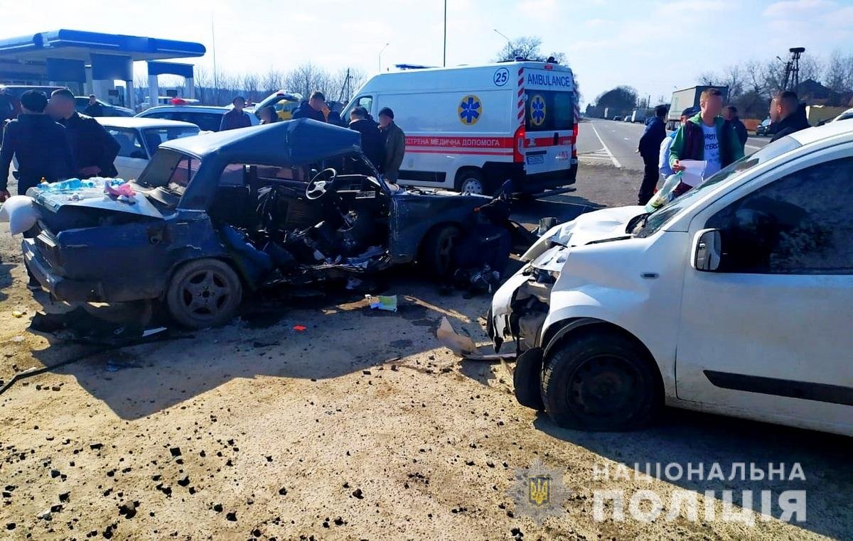 ДТП у Дубівцях, фото з сайту поліції області