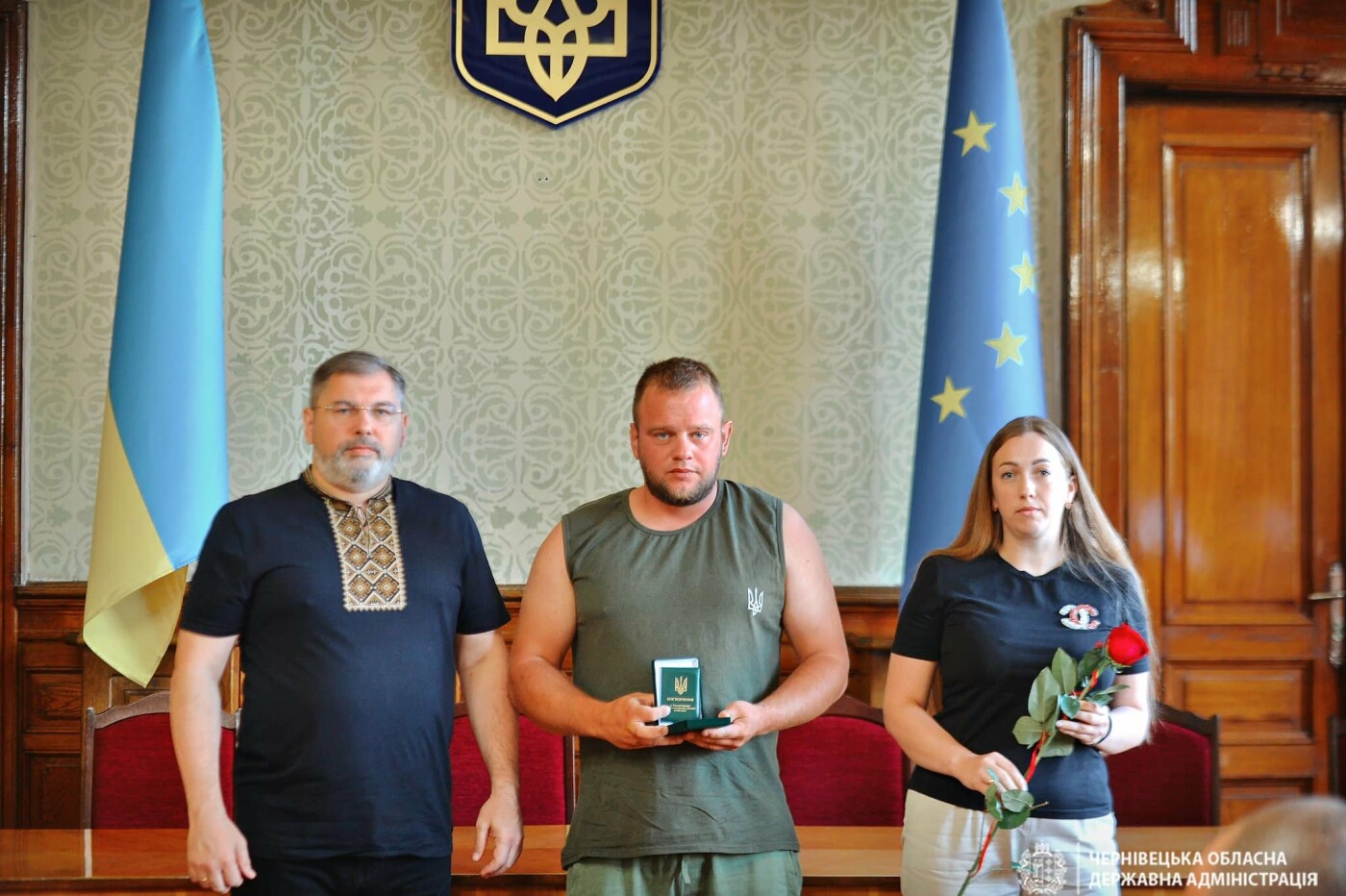 На Буковині вшанували загиблих воїнів: родичам вручили посмертні нагороди та відзнаки