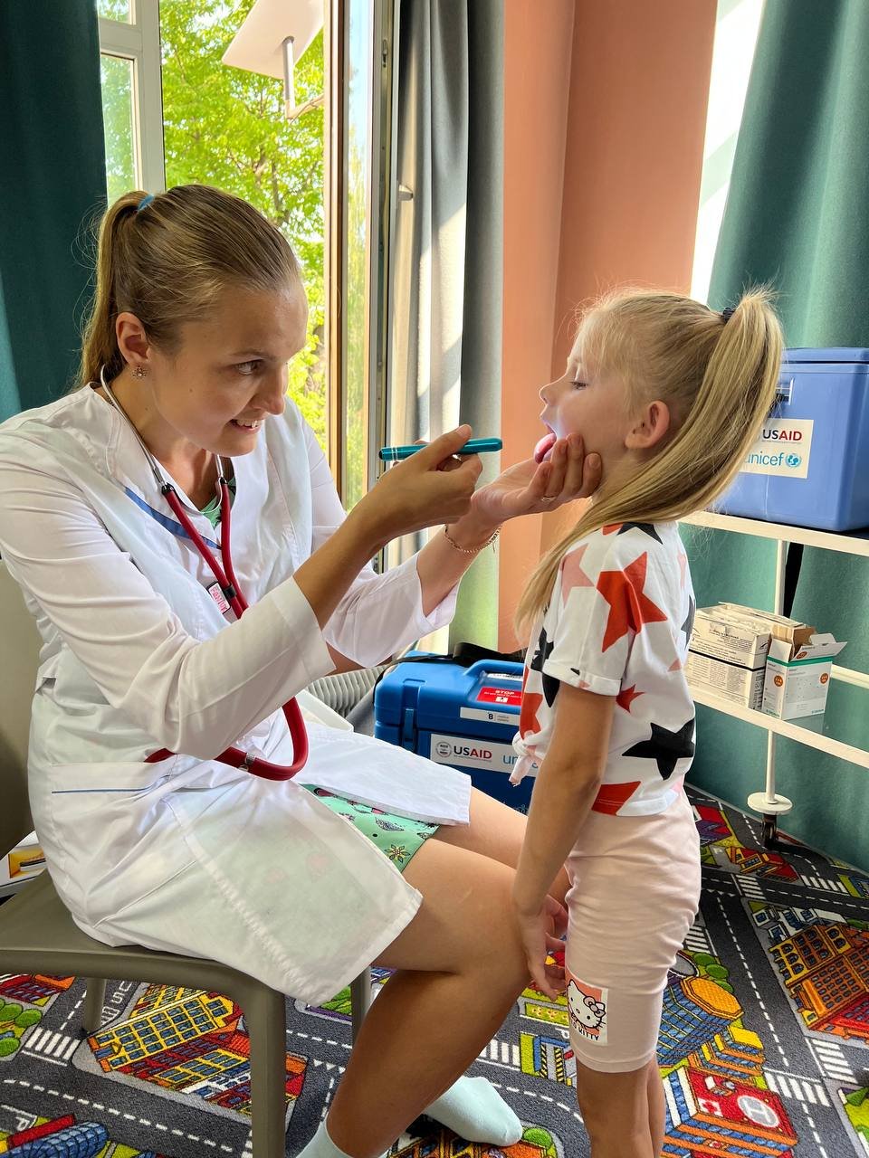 Скількох дітей у Чернівцях сьогодні вакцинувала мобільна бригада