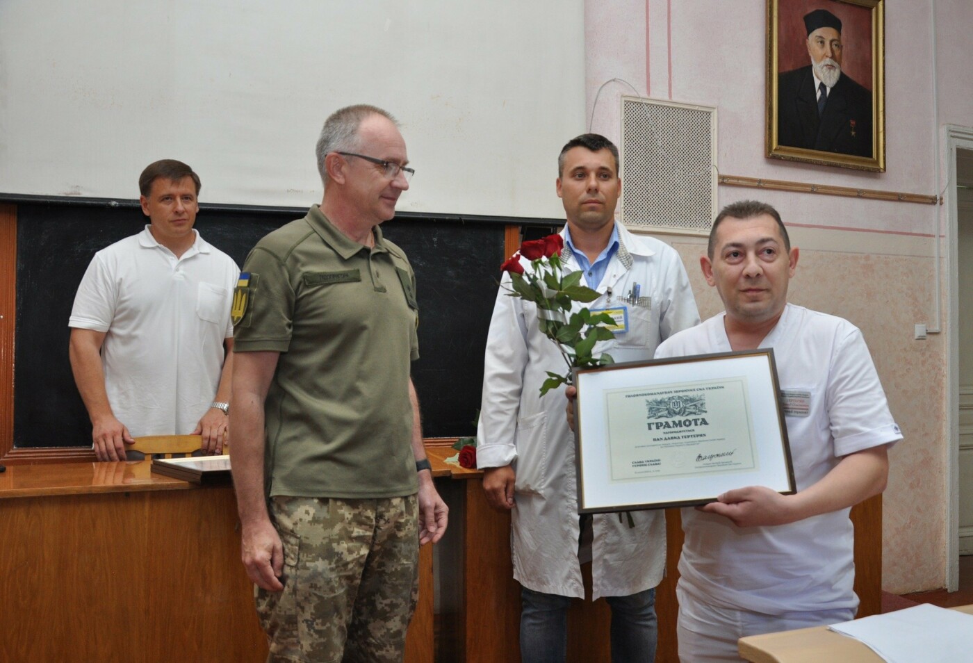 Нагороди від “залізного генерала” отримали буковинські лікарі