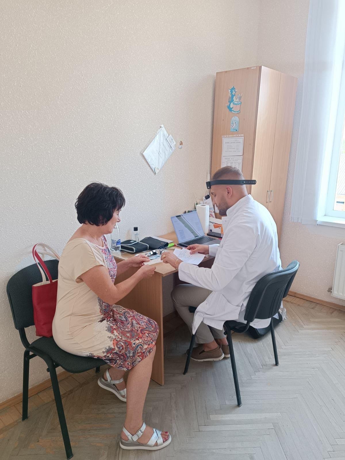Які села у Чернівецькій області відвідала мобільна бригада лікарів