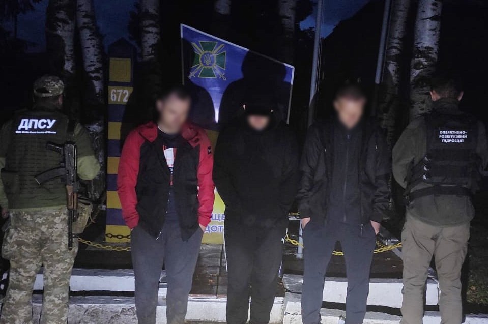 Втікачі від призову: на Буковині затримали 20 чоловіків, які хотіли потрапити за кордон