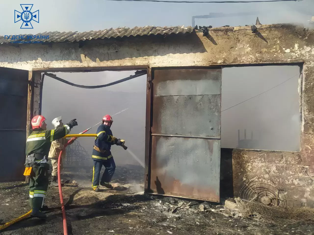 У Чернівецькій області вогонь повністю знищив будинок