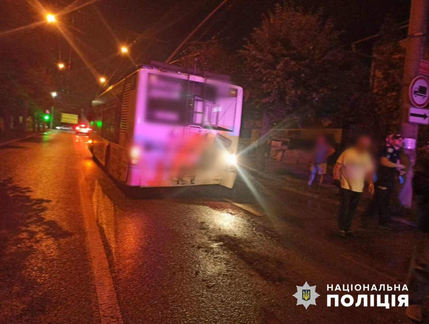 Кримінал у Чернівцях: під суд потрапив “батюшка” УПЦ та авто врізалось у тролейбус