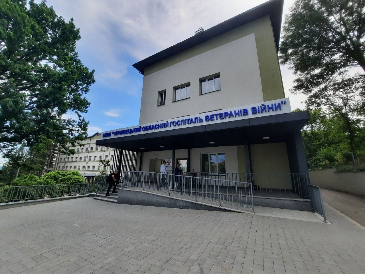 Альона Гавриловська, Чернівецький обласний госпіталь ветеранів війни Чернівецький обласний госпіталь ветеранів війни