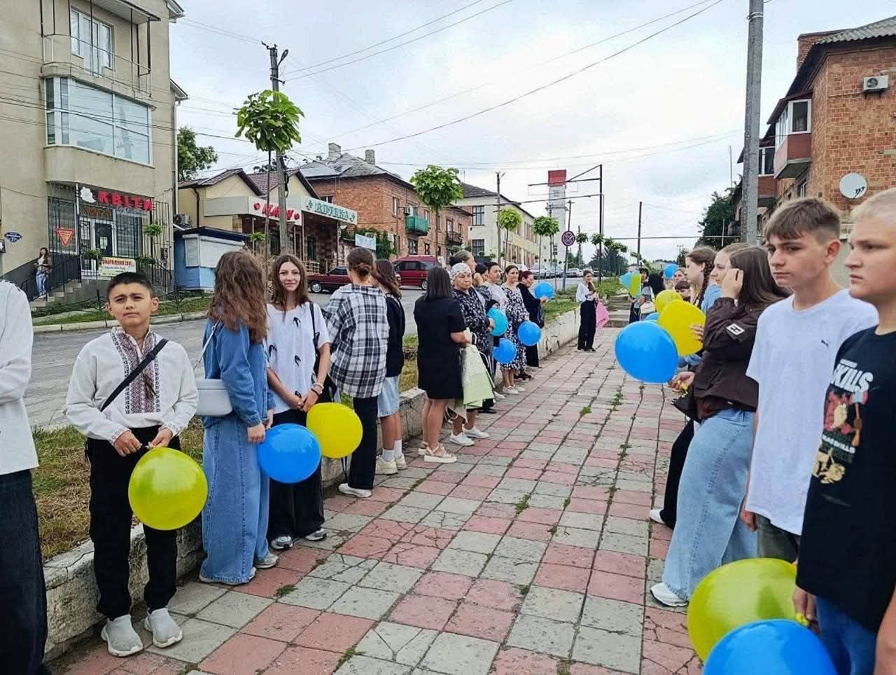 Чернівецька обласна рада, Зустріч захисника Зустріч захисника