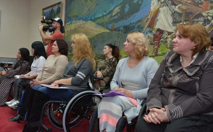 Як у Чернівцях привертають увагу громадськості до жінок з інвалідні... Як у Чернівцях привертають увагу громадськості до жінок з інвалідністю?, Антоніна Сімаченко