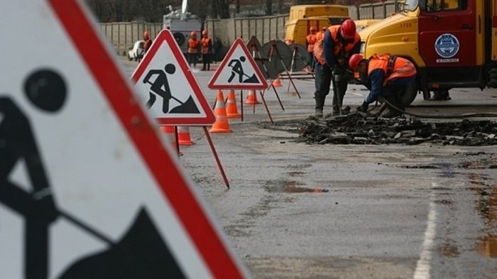 У Чернівцях планують у лізинг закупити техніку для дорожнього ремон... У Чернівцях планують у лізинг закупити техніку для дорожнього ремонту, Антоніна Сімаченко