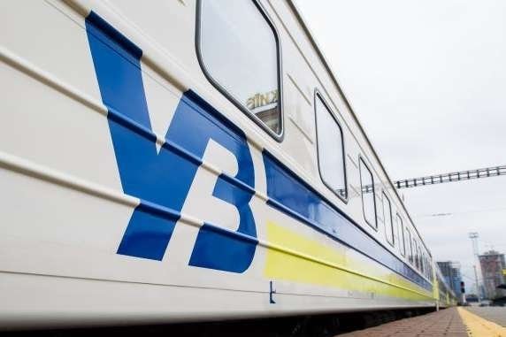 Укрзалізниця призначила ще два поїзди для перевезення українців з Польщі - важливе буковинцям