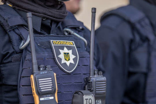 На Буковині члена дільниці запідозрили у незаконній агітації за кандидата в день виборів