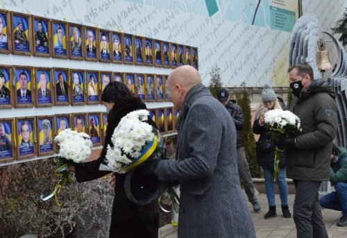 У Чернівцях вшанували героїв, що загинули під Крутами