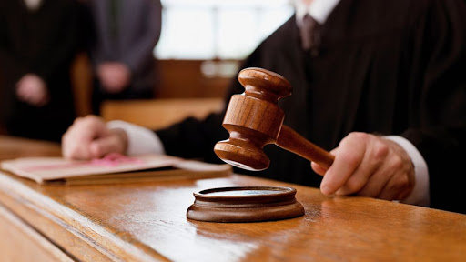 Чернівецька прокуратура через суд вимагає двісті тисяч боргу за користування землею