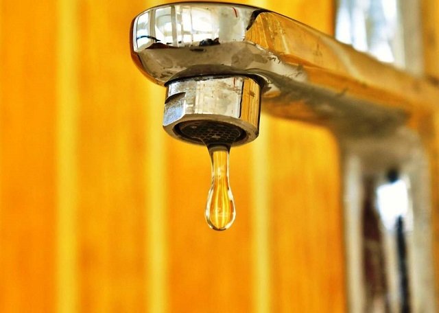 Аварійні роботи: де в Чернівцях не буде води