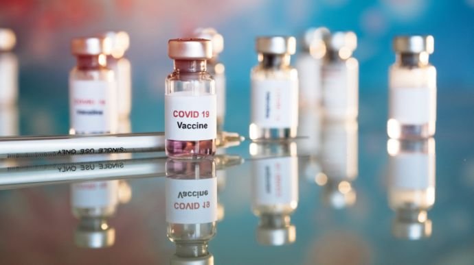 Кабмін планує цьогоріч щепити від COVID-19 переважну більшість українців