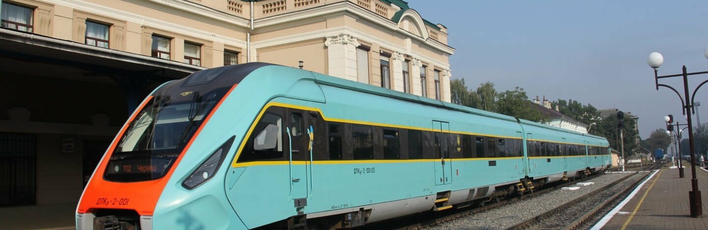 До Чернівців курсуватимуть додаткові поїзди на Великдень і травневі свята