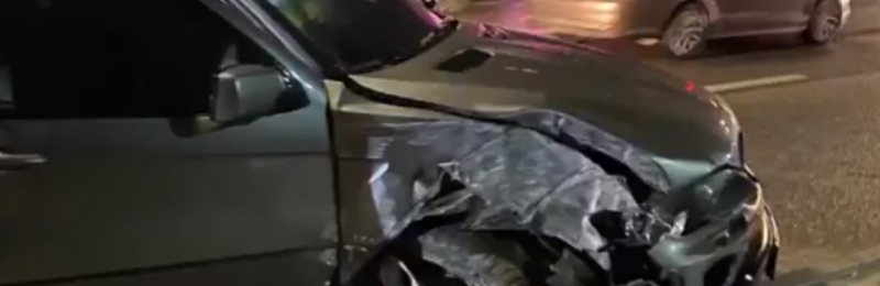 Їхав на червоне і розбив два авто: у Чернівцях затримали п’яного водія на BMW-X5 