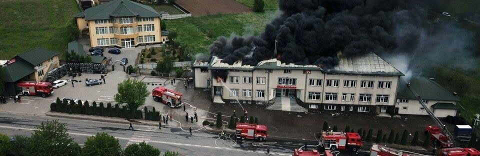 Пожежа під Чернівцями: поліція з'ясовує обставини